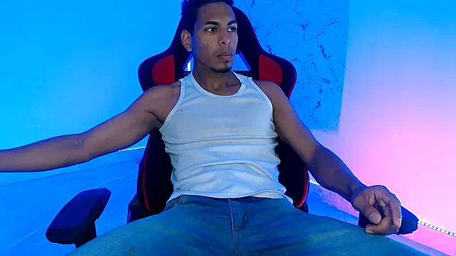 Snapshot of lorian_vikel chatting on October 26, 9:17 pm lorian vikel online show from October 26, 9:17 pm