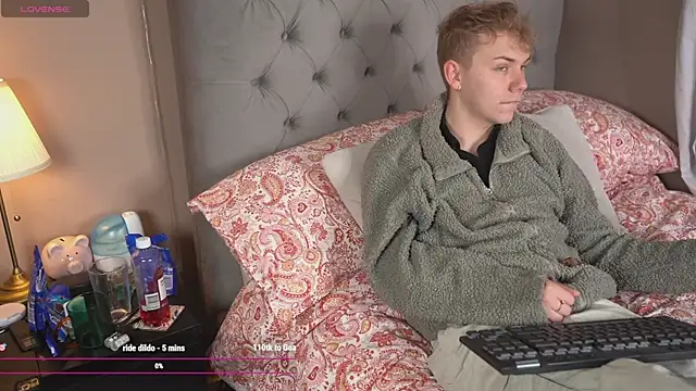 scottishtwink01 online show from June 13, 10:40 pm