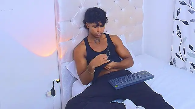 cassian gold online show from June 18, 2:35 am