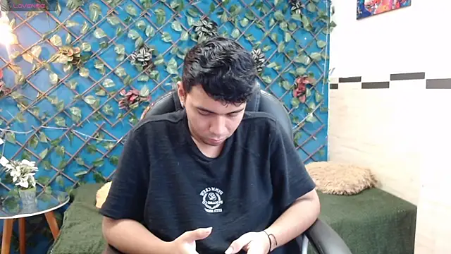 titanxero online show from November 29, 12:40 pm