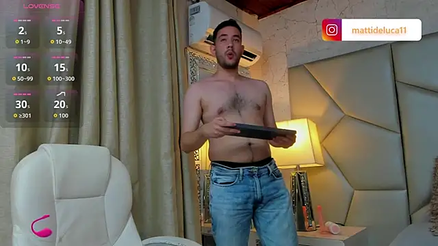 Snapshot of matti_de_lucaa chatting on September 25, 6:07 pm matti de lucaa online show from September 25, 6:07 pm