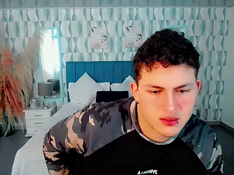 Axel savage online show from December 1, 12:19 pm