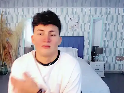 Axel savage online show from October 23, 12:30 pm