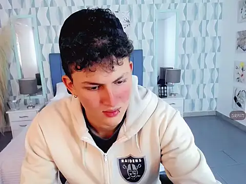 Axel savage online show from October 27, 3:36 pm