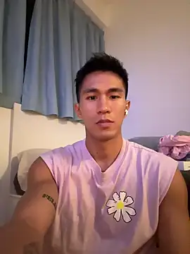 Snapshot of gooodboiii chatting on October 5, 4:33 pm gooodboiii online show from October 5, 4:33 pm