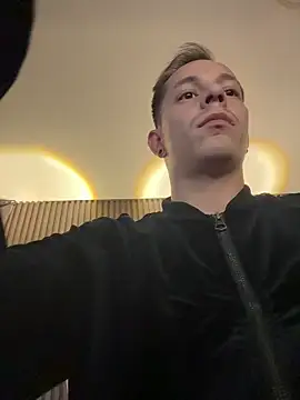 dimitryivanovv online show from November 7, 7:01 am