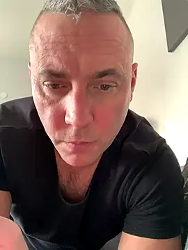 Marronglace1 online show from December 16, 2:46 pm