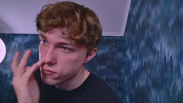 Snapshot of MarkShot_ chatting on October 23, 4:43 pm MarkShot online show from October 23, 4:43 pm