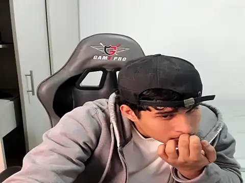 jhony dickm online show from October 15, 9:22 pm