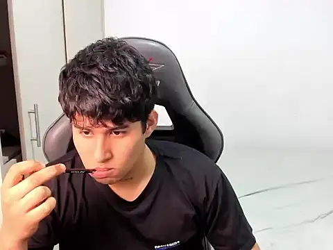 jhony dickm online show from October 22, 8:11 pm