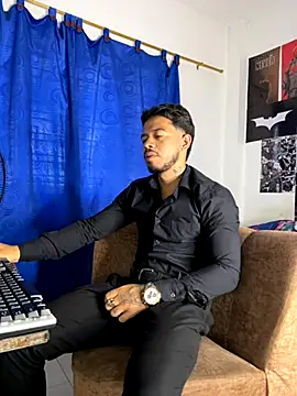 Snapshot of DavideVentura_ chatting on September 12, 12:05 pm DavideVentura online show from September 12, 12:05 pm