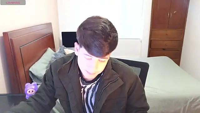 Snapshot of tightncuteass chatting on October 16, 10:18 pm tightncuteass online show from October 16, 10:18 pm