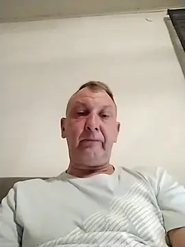 Snapshot of niezlomny75 chatting on September 10, 10:41 pm niezlomny75 online show from September 10, 10:41 pm