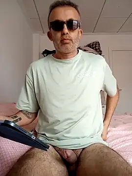 EmilioTaladdro online show from April 25, 11:57 am