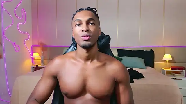 SoHighAngel online show from April 25, 11:24 pm