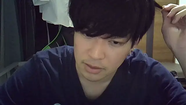 Snapshot of aokunvvv chatting on September 15, 2:40 pm aokunvvv online show from September 15, 2:40 pm