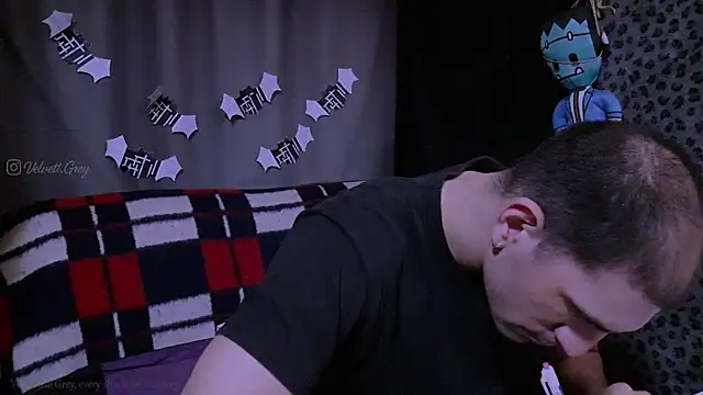 Snapshot of ObeyLust chatting on October 26, 2:35 am ObeyLust online show from October 26, 2:35 am