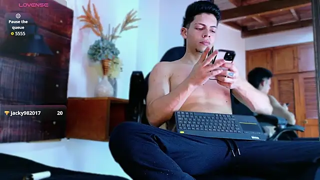 JhosuaVega online show from February 6, 2:41 am