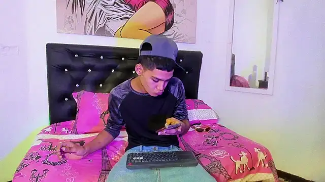 xxKamadevaxx online show from November 18, 12:31 pm