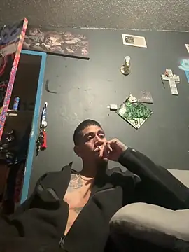 busnfatnutsLildee online show from April 7, 6:57 am