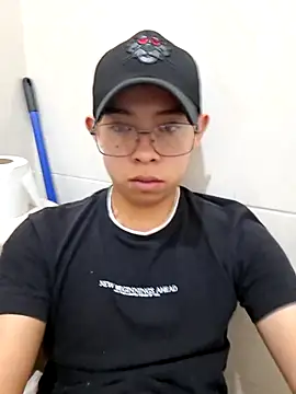 saull234 online show from November 2, 10:58 pm