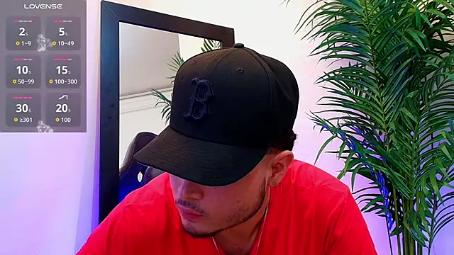 Snapshot of SALVATORE_MULLER1 chatting on October 10, 10:57 pm SALVATORE MULLER1 online show from October 10, 10:57 pm