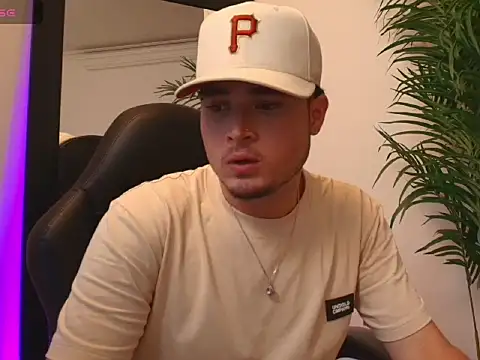 Snapshot of SALVATORE_MULLER1 chatting on September 29, 10:05 pm SALVATORE MULLER1 online show from September 29, 10:05 pm
