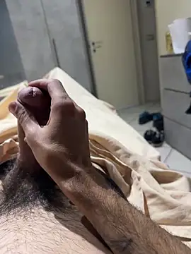 alexbergo87 online show from September 30, 8:01 pm