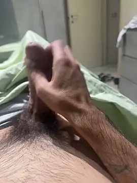 alexbergo87 online show from October 6, 8:13 pm