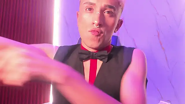 sweetsanti online show from October 19, 12:08 pm