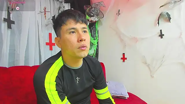 Snapshot of Nick_Wolff chatting on October 24, 7:21 am Nick Wolff online show from October 24, 7:21 am