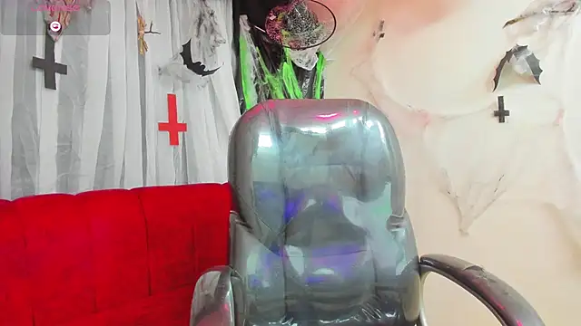 Snapshot of Nick_Wolff chatting on October 21, 5:21 am Nick Wolff online show from October 21, 5:21 am