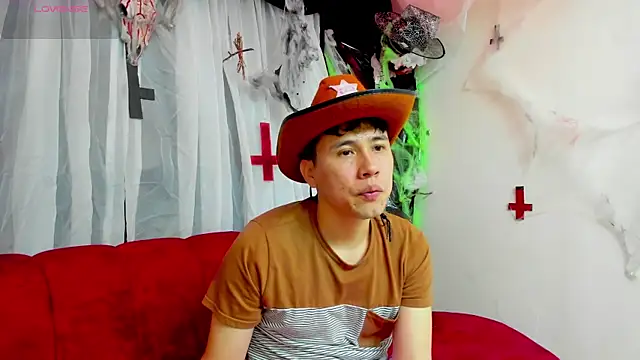 Snapshot of Nick_Wolff chatting on October 26, 1:46 pm Nick Wolff online show from October 26, 1:46 pm