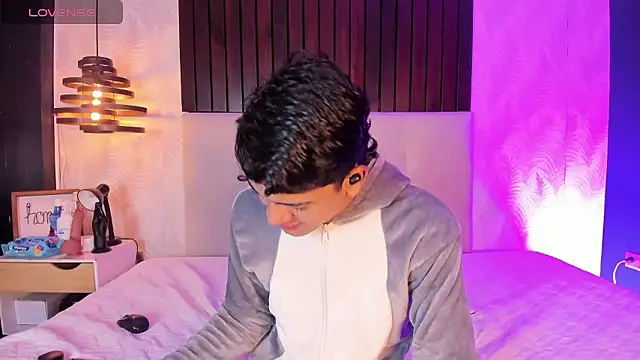 SandroVeyra online show from January 13, 3:33 am