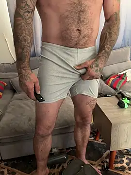 skip69xxx online show from May 6, 10:43 pm