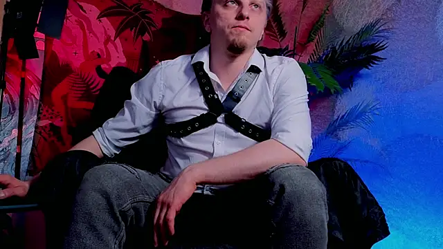 Vincent Hardman online show from April 16, 8:20 pm