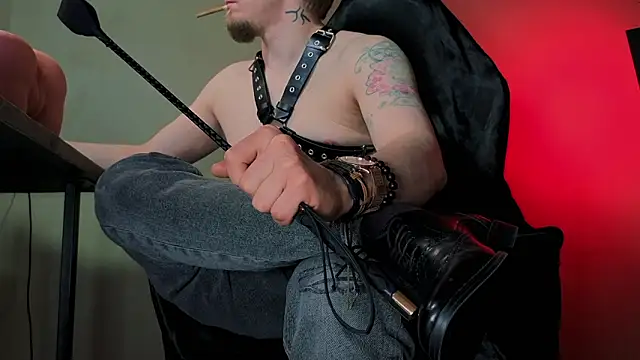 Vincent Hardman online show from March 7, 8:28 pm