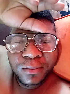 Elsuave28 online show from February 6, 1:52 pm