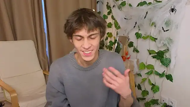 va1ora online show from October 30, 12:28 pm