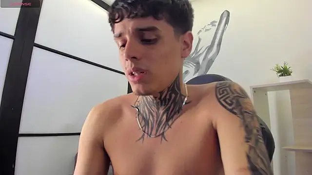 Declan-Fox online show from November 12, 5:46 am