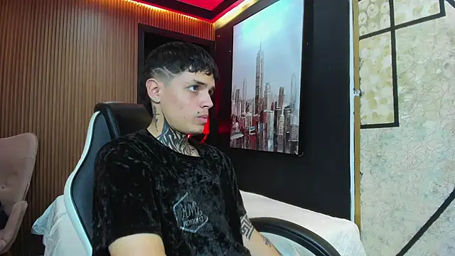 Snapshot of Declan-Fox chatting on September 27, 4:21 am Declan-Fox online show from September 27, 4:21 am