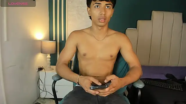 Snapshot of Jaycob_Black1 chatting on October 2, 12:20 pm Jaycob Black1 online show from October 2, 12:20 pm