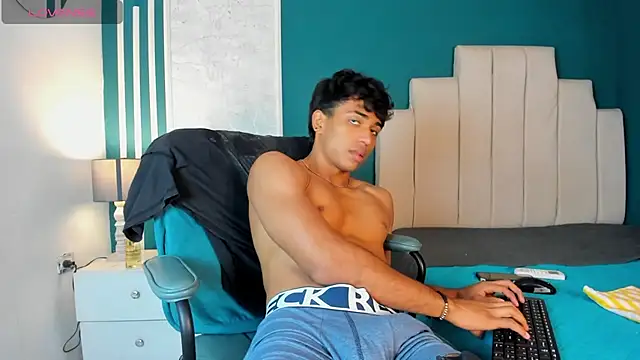 Snapshot of Jaycob_Black1 chatting on September 24, 12:36 pm Jaycob Black1 online show from September 24, 12:36 pm