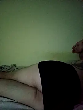 69whiteboy69xh online show from September 12, 10:43 pm