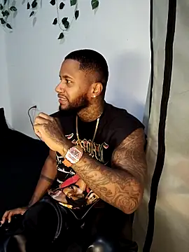 Jay Jhonson1 online show from November 13, 2:05 am