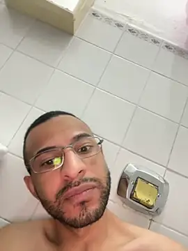 pauzudomoreno1 online show from December 17, 1:46 am