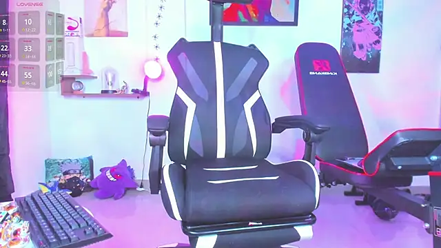 Snapshot of JordanRossie chatting on October 13, 11:11 pm JordanRossie online show from October 13, 11:11 pm