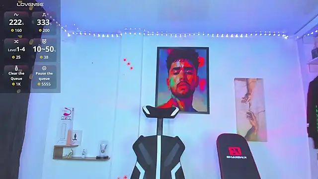 Snapshot of JordanRossie chatting on October 28, 12:02 am JordanRossie online show from October 28, 12:02 am