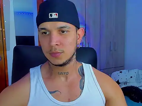  curryboy  online show from September 18, 11:40 pm