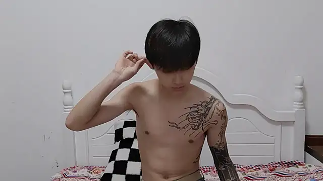 xiaoyi2563 online show from October 23, 1:25 pm